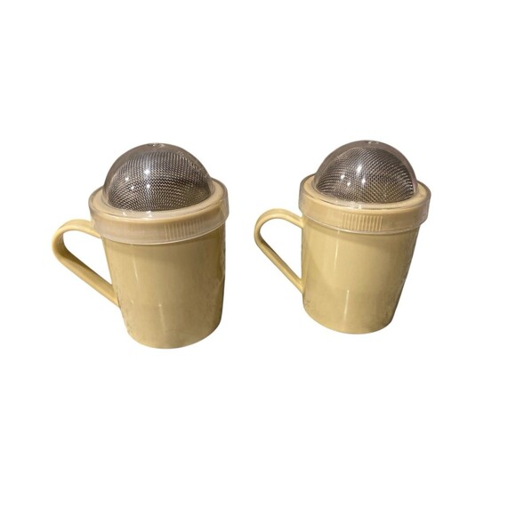 Pampered Chef #1695 Flour Powdered Sugar Shakers Lot of 2 Vintage Cream Mesh Top - Picture 6 of 8